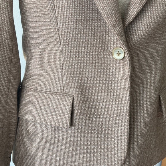 Vintage tan blazer size small - Picture 4 of 10
